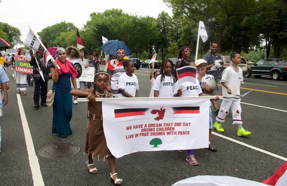 HannaHayat's tweet photo. በኦሮሚያ እና በኦሮሚያ ልጆች ላይ የሚፈፀመውን በደል ሰው ስለሆንኩ ብቻ በፅኑ እቃወማለሁ ! #Oromo
#OromoProtests
#Ethiopia @almonajjid @HannaHayat https://t.co/WGISXkiirk