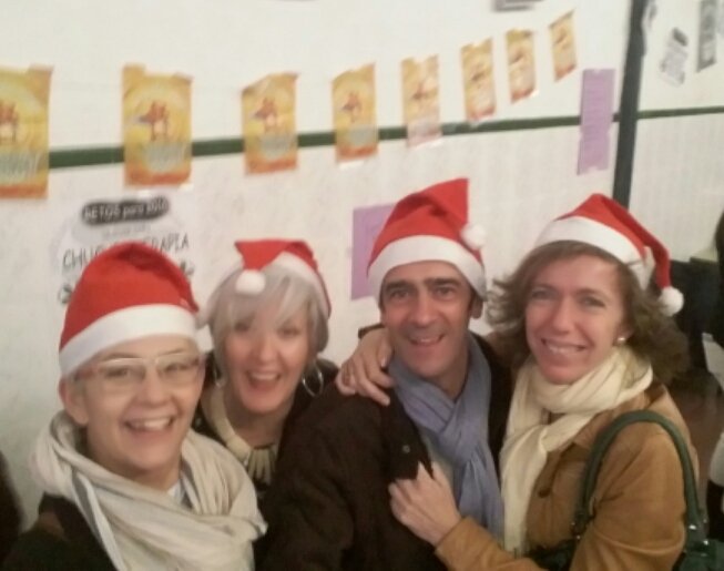 enfermera2pto0's tweet photo. Compartiendo SONRISAS y palmas en la ZAMBOMBA FLAMENCA con @sonriendoSPG
Proyecto solidario en @granadahospital https://t.co/1hzWF9ro1J