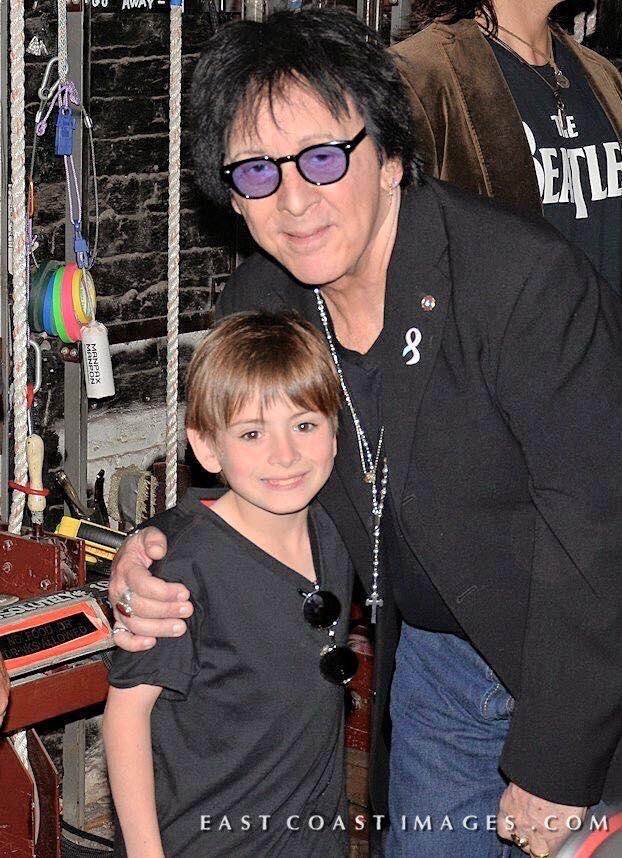 Happy Birthday to the original Catman of Kiss Mr. Peter Criss.Alex Shumaker drummer.
 