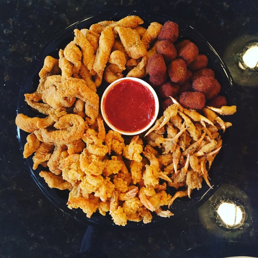 BRFoodies's tweet image. Yummy snaps from an afternoon of pre-Christmas eating with family. #eatallthethings