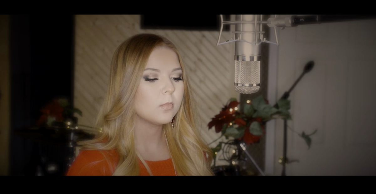 BiancaRyan's tweet photo. Tomorrow comes PT 1 of a special treat 4 all of u! My cover of I'll Be Home For Christmas ft. a very special guest! https://t.co/uwLFQ5tz3W