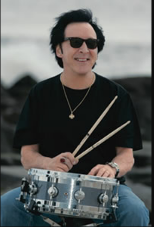  Happy birthday to the cat man Mr. Peter Criss 