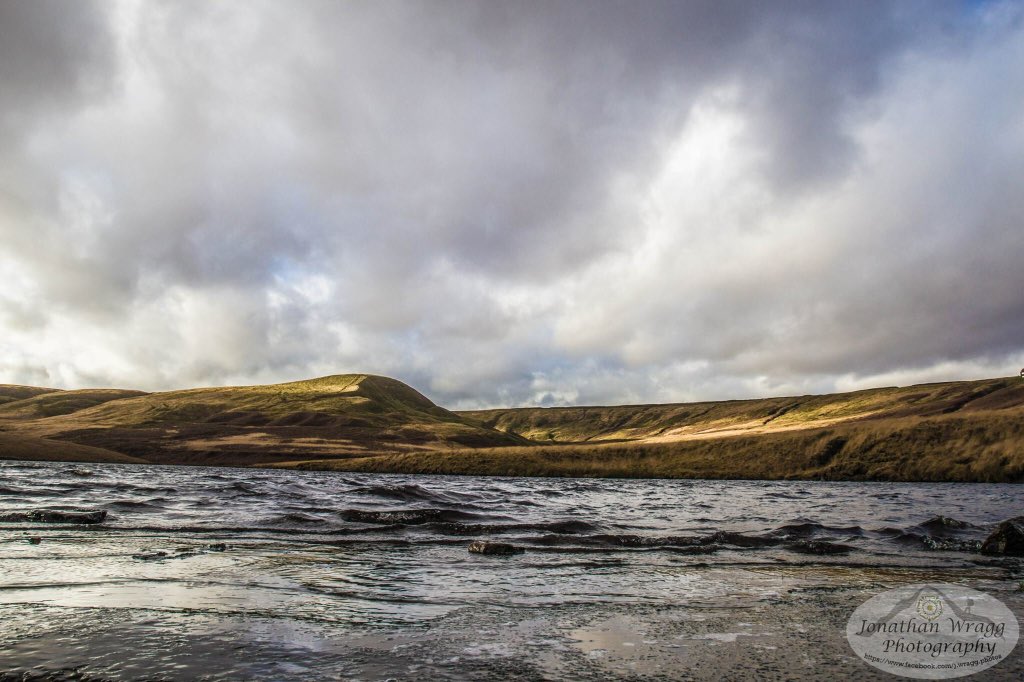J_Wragg_Photos's tweet photo. March Haigh Reservoir, Marsden @Examiner @MarsdenmoorNT @MarsdenOnline #iLoveHD #BuzzYorkshire #walking https://t.co/N16je84BZT