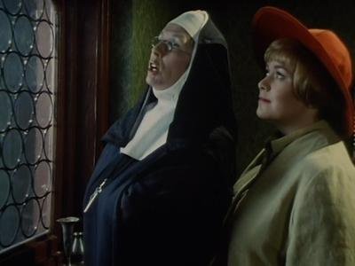 CautiousLip's tweet photo. @ferrifrump @Dawn_French Fabulous parody...sadly no longer available on YouTube! #TopNotchComedy #SoundOfMusicLive https://t.co/Hl12c7Ro5T