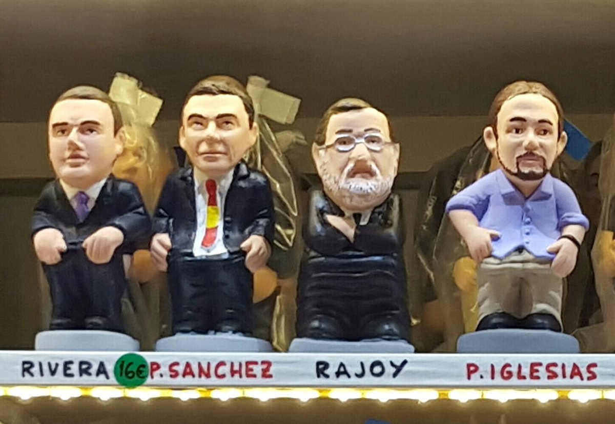 DANIELdoiser's tweet photo. Los 4 grandes aspirantes a la Moncloa esperando los resultados de las #EleccionesGenerales2015 https://t.co/gz5k7HTAdm