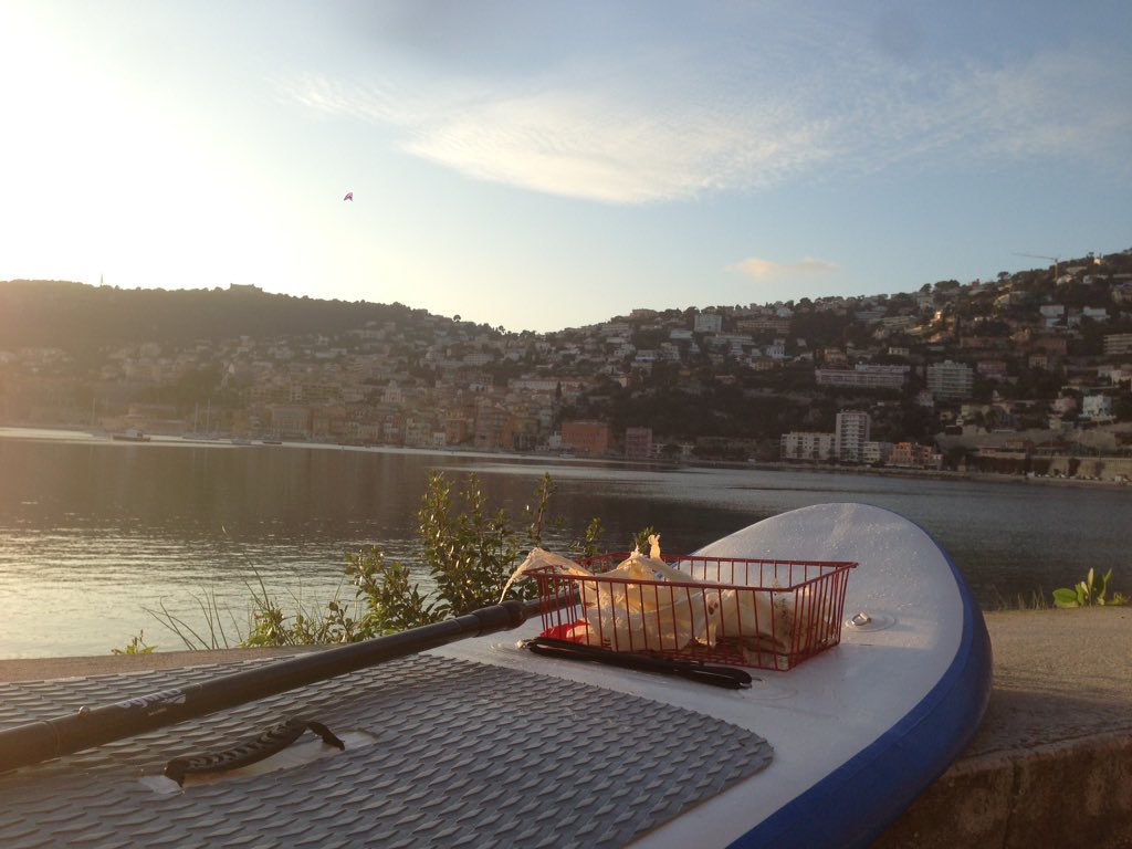 PaddleCleaner's tweet photo. Rassurant de voir qu'il n'y avait que peu de plastique en mer, @Villefranche06 @VilledeNice @MetropoleNCA https://t.co/LdevY7U1rQ