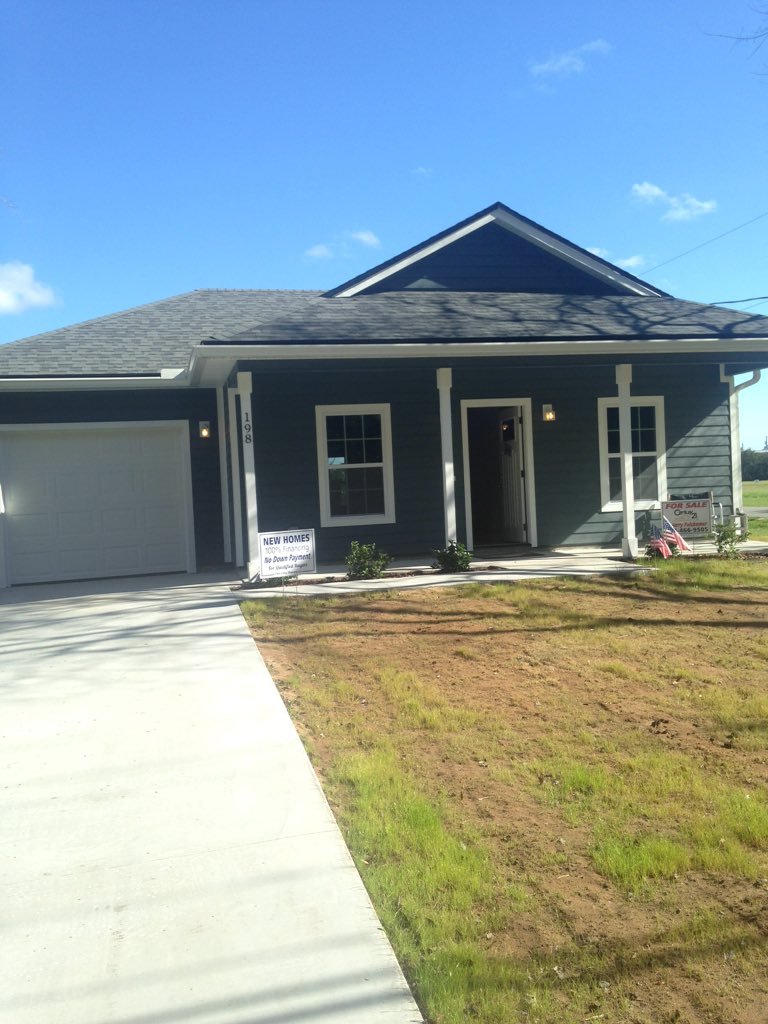 Beautiful day for an open house! New Construction #staugustine #Christmas #happyplace #hastings #florida #century21