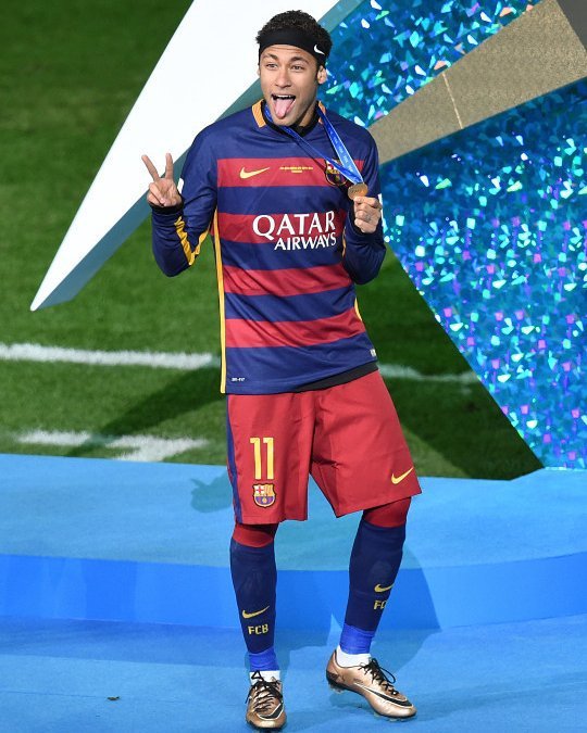 Frases_Futbol's tweet photo. I ❤️ ⚽ https://t.co/bYuNYKZKsM