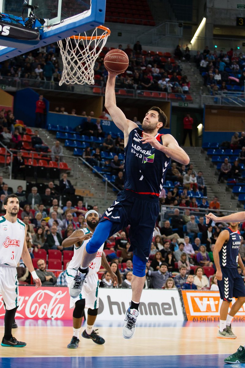 Baskonia's tweet photo. ¡FINAL! 89-73
¡Octava victoria en liga!
¡Gracias afición! https://t.co/pppYYr7wRQ