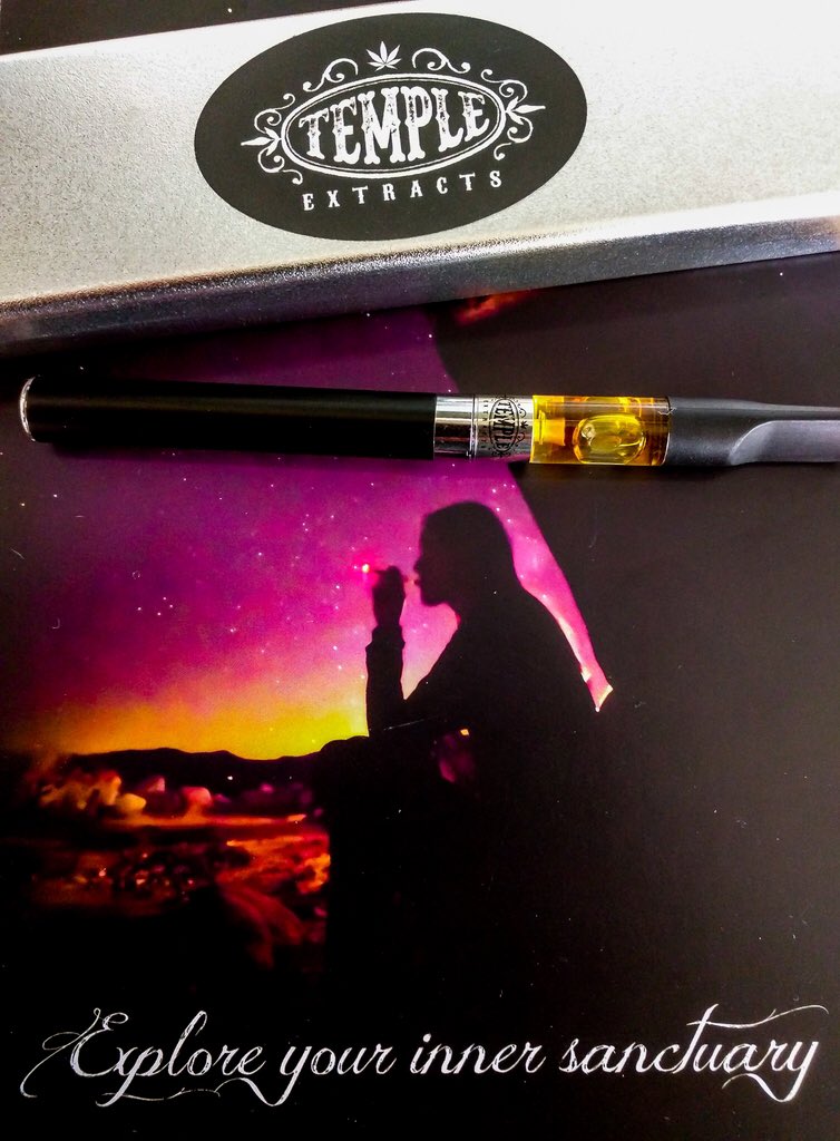 TempleExtracts's tweet photo. Temple Time. #medicalcannabis #medicalmarijuana #vapepen #co2 #organic #thc #marijuana #weed #sativa #indica #kush https://t.co/WunQ9mEdyv