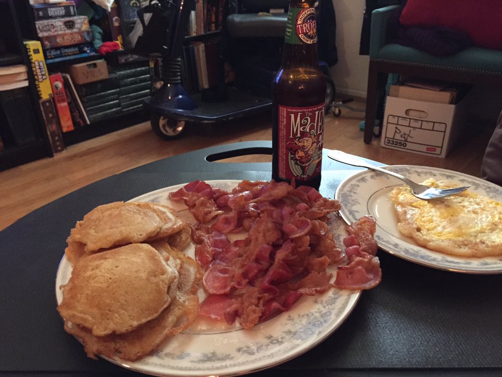 PCrebase's tweet photo. #BreakfastOfChampions
#At2PM with @Comedyandtrauma https://t.co/4mwUzfOH0z