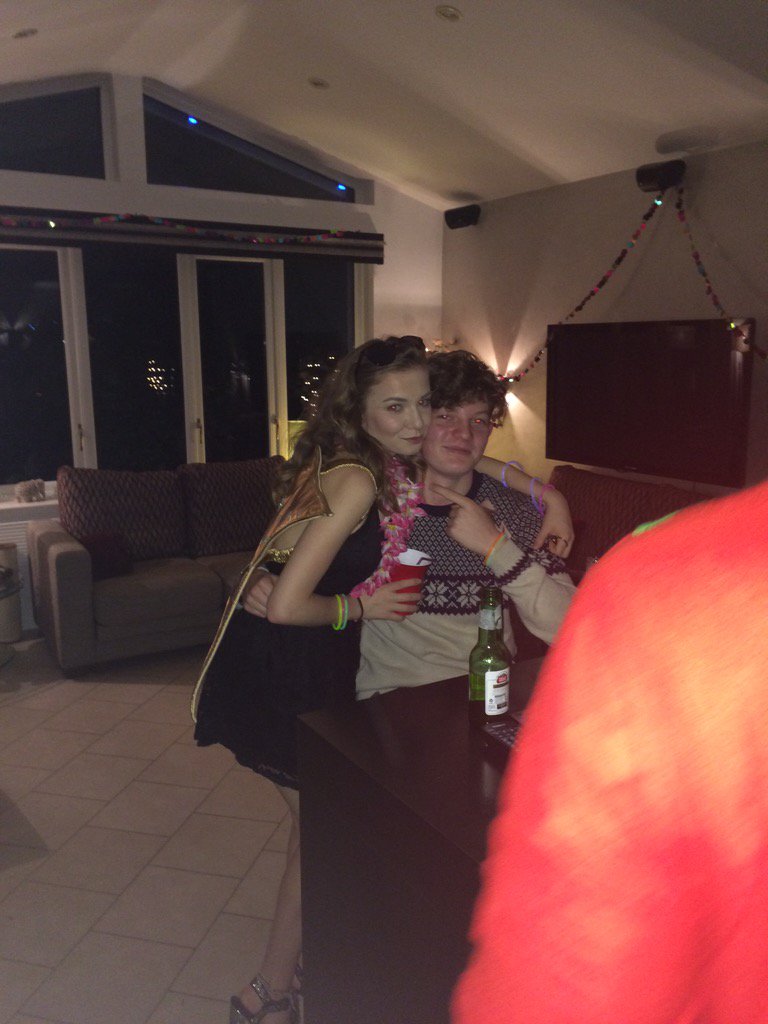 orla_prentice's tweet photo. scenes #SINKSIN https://t.co/JXJShloB0e