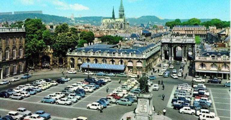 loryckDM's tweet photo. Pour les participants au #capcom14 à @VilledeNancy une vision de la #PlaceStanislas quand c'était encore un parking. https://t.co/ybLCjUGcqV