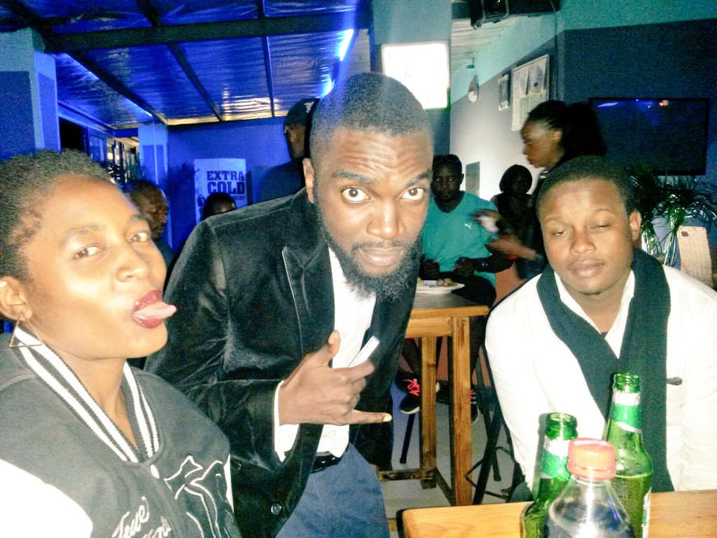 UpaloSiwale's tweet photo. Shout out to @JayRox05 for killing the #SantaRox show last night. . . #Dapper #BeardGang
Cc @YoliSpice https://t.co/BXsgUoFHfV