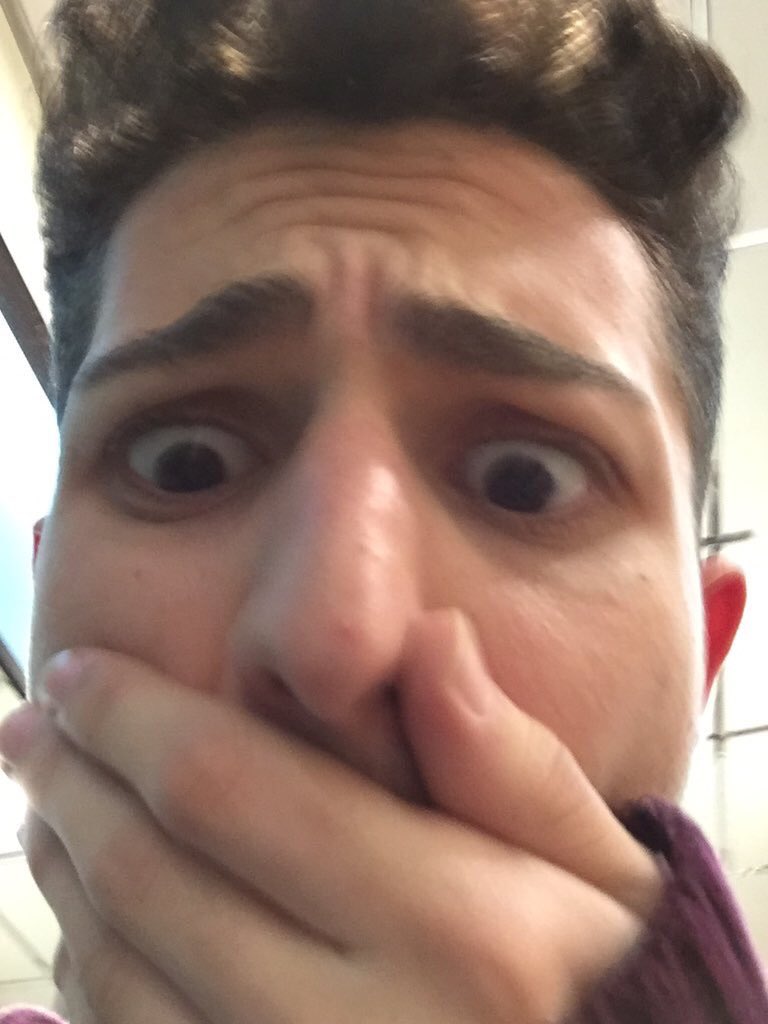 huggableissa's tweet photo. my mom just bought tickets to #issasholidayparty that means its official, in 28 days i get to hug this flop @twaimz https://t.co/GP5G4bHuzo