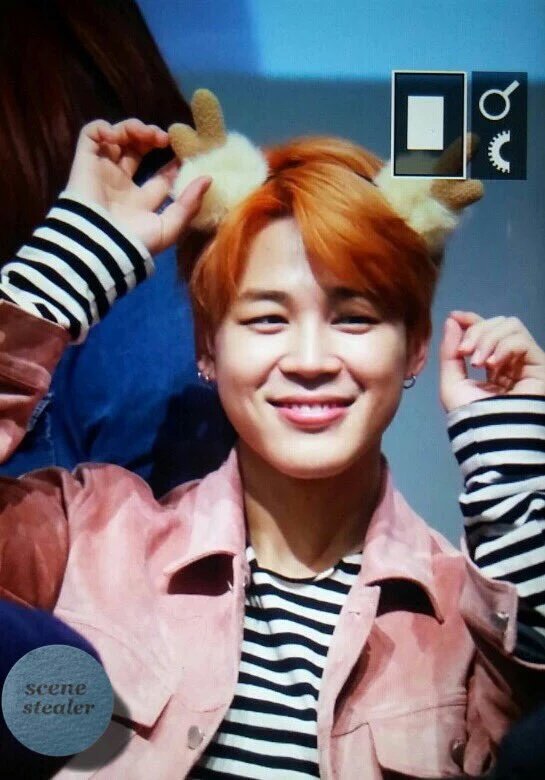 JiminArabArmy's tweet photo. 151219 || بانقتان في فانساين ابغوجونغ
#جيمين https://t.co/13t2fA0qvz