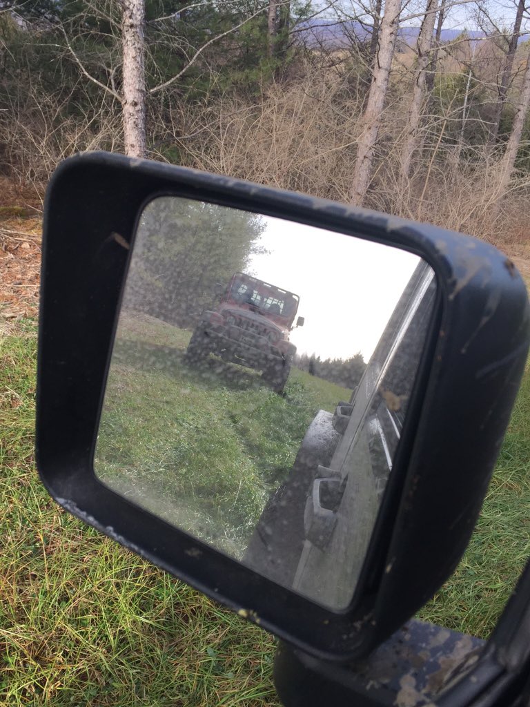 Keystoneoffroad's tweet photo. Some pre Christmas wheeling with the @Keystoneoffroad family. #JeepMafia #JeepFamily https://t.co/OY3PhM9ocC