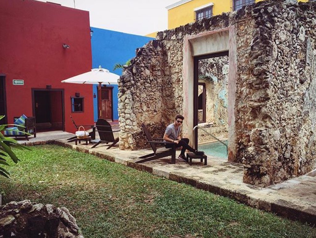 CharFlorida's tweet photo. By @GianGinoble "Campeche" // Beautiful photo!! Thank you Gianluca #Campeche #ColorfulMexico #Music #Enjoy 💙✨💙 https://t.co/E7fCY0E4dY