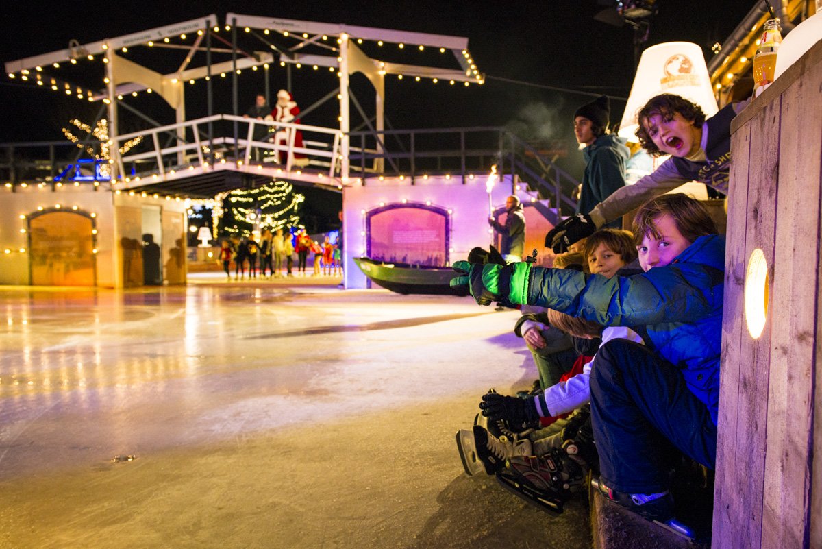 Iceamsterdam1's tweet photo. We kijken nog steeds met glunderende ogen terug op een prachtige opening van #CVoI! https://t.co/GNloHq1IPt https://t.co/28NDMjX4GV