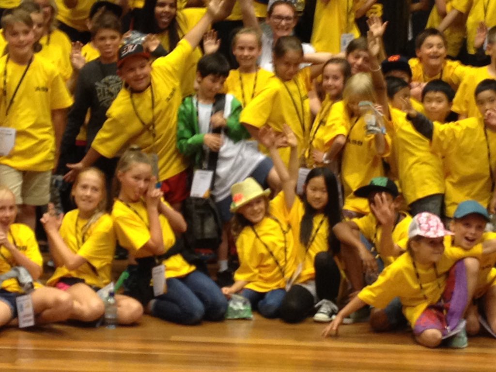cristobo's tweet photo. I wish I was a kid again a great day #asbtechkids https://t.co/jQQdfXgTHI