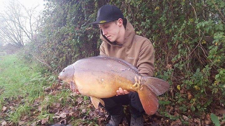 TORBAIT1's tweet photo. Michael jeziork doing the business through winter Good and consistent angling well done!#squidandtangerine #getontor https://t.co/68pfnLc4RH