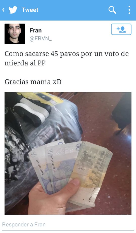 _arihs's tweet photo. Cuando digo que España se va a la mierda me quedo corta
#EleccionesGenerales2015 https://t.co/Q4jxlaAJ9a