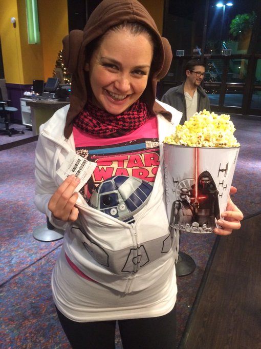 I am a dork #lol .... Me last night when I went to see #StarWarsTheForceAwakens #geekgirl https://t.<a href="/tag/lol"class="tags">#lol</a><a href="/tag/geekgirl"class="tags"><span>#geekgirl</span></a><a href="/tag/starwarstheforceawakens"class="tags"><span>#starwarstheforceawakens</span></a>
