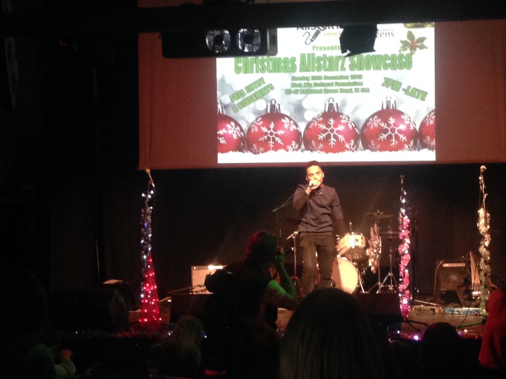 AllsortzOpenMic's tweet photo. The party is willlllddddd right about now w/ @conradlives on stage!!!!🎤🎤🎤 https://t.co/4hMIei4UhS