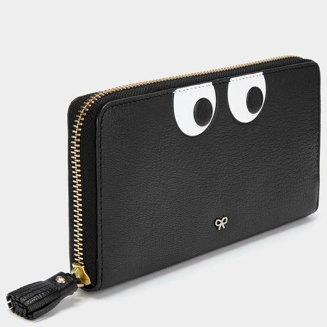 endource's tweet image. We spotted this @anyahindmarch purse in @GraziaUK and think it would make the perfect gift! ow.ly/W6efE