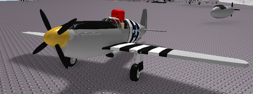 C0EN_B's tweet photo. And I totally forgot my p51-b for #LWAF2015 ....
anyways it is flying now =D https://t.co/vQPI9tCx4v