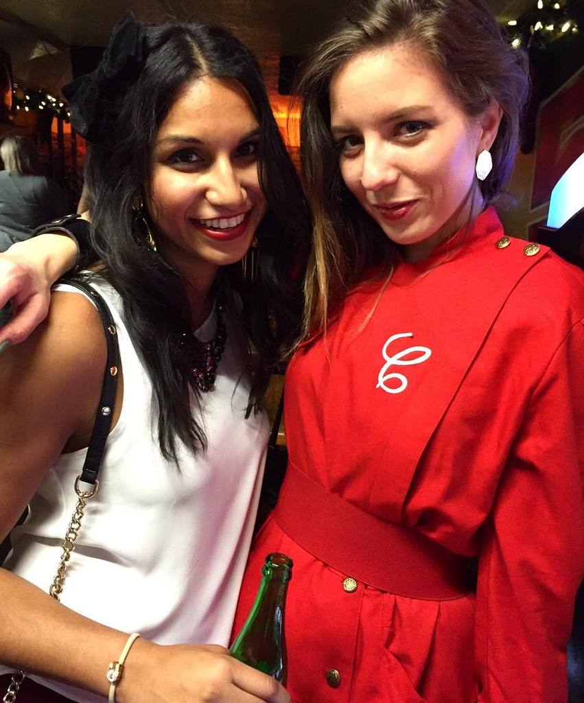 twinclosets's tweet image. Bringing back the shoulder pads. #mcpc2015 #retromrsclaus #christmas #ceceandjess @clariss… ift.tt/1OhkFvi