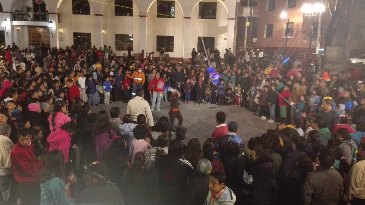 ContXDelante's tweet image. Iniciamos con la tradicional piñata.