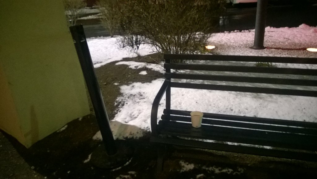 JonathanDFarris's tweet photo. It's a heathen Christmas, Charlie Brown. #smokersoutpost #freezing #erie https://t.co/9GYvemQd11