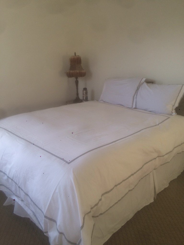 JacobsLadder811's tweet photo. My mom felt bad that I didn't have a room at home so she went out and bought me one 😂😂. #GoCath https://t.co/mJ9CZ1TwFm