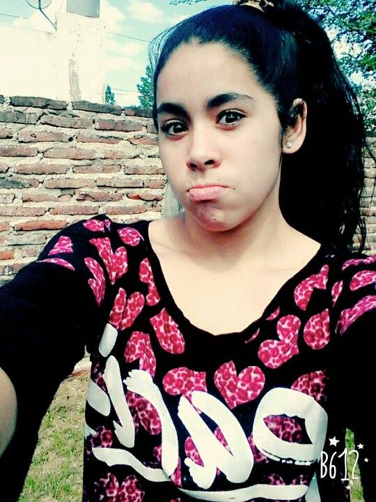 Camiinecuu's tweet photo. Ojona poco xD https://t.co/TteFLs1LAl