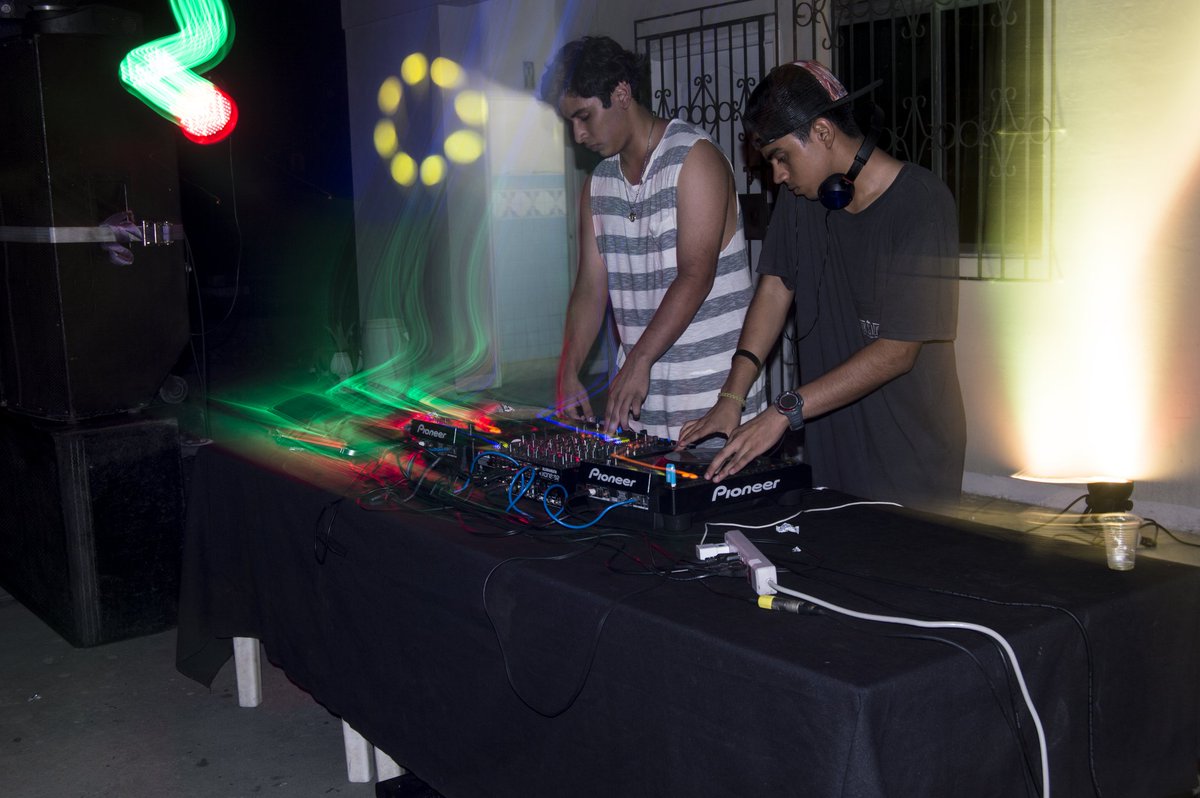 NightUnder_'s tweet photo. Andre Martinez b2b A - D
@MartinezAndre98 https://t.co/oJpftgIXXb