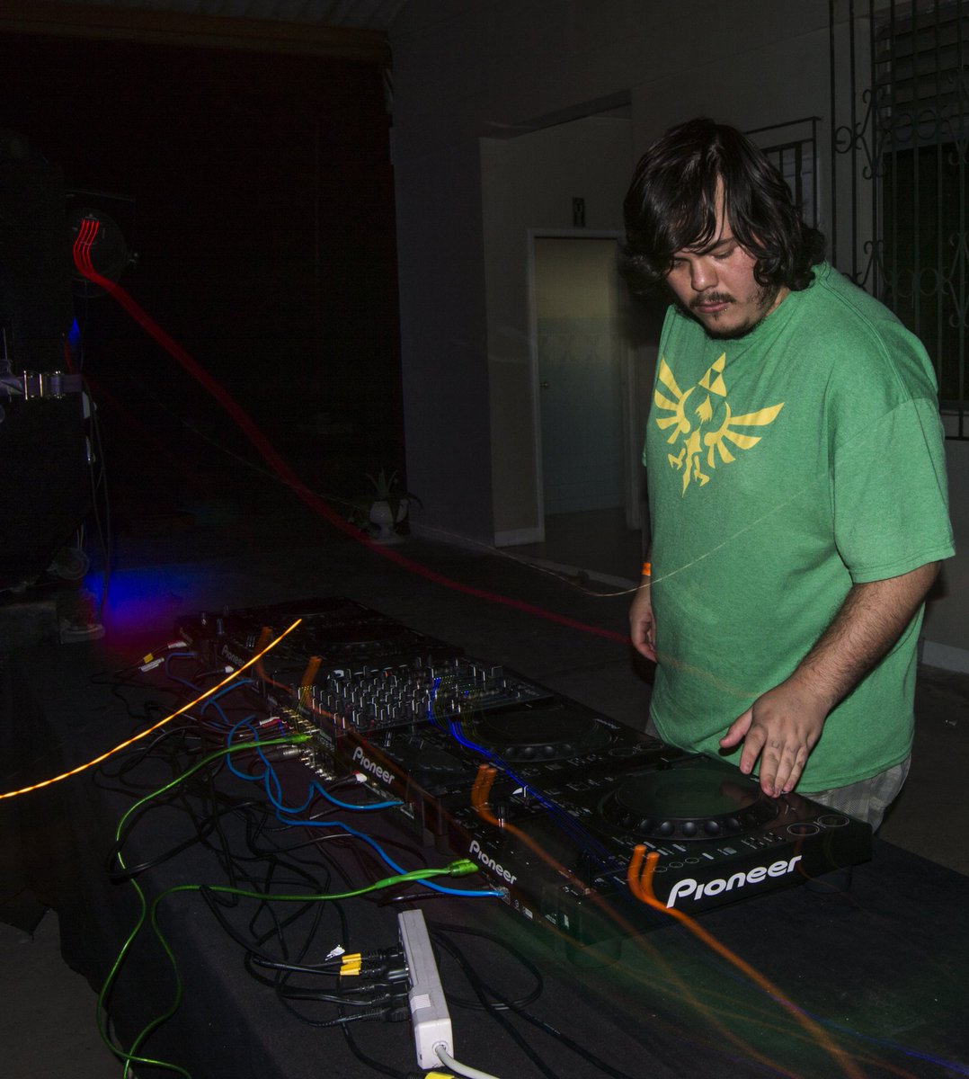 NightUnder_'s tweet photo. Andre Salmon #UndergroundNight https://t.co/0EdG86BGWL