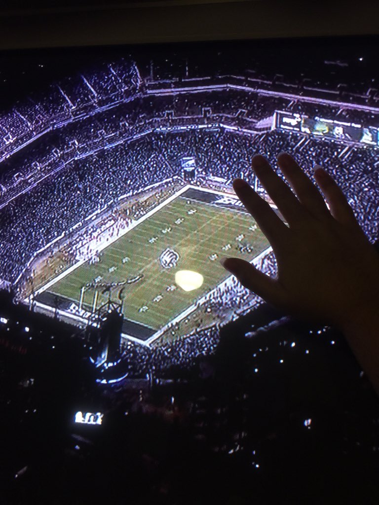 reminiscephilly's tweet photo. when u see the linc on tv. :((
#rememberotraphilly #otraphilly https://t.co/Doe5pUNS1b