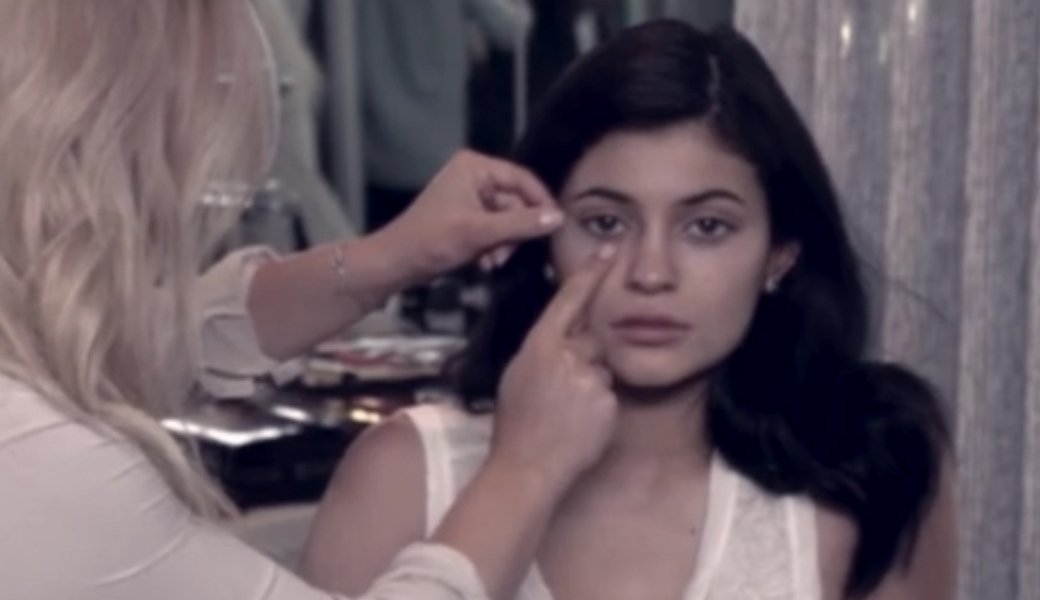 M2womanNZ's tweet photo. This Art Film Will Make You Rethink Kylie Jenner And Yourself #KylieJenner https://t.co/4p5FqnZswu https://t.co/Vzvqq61xhE