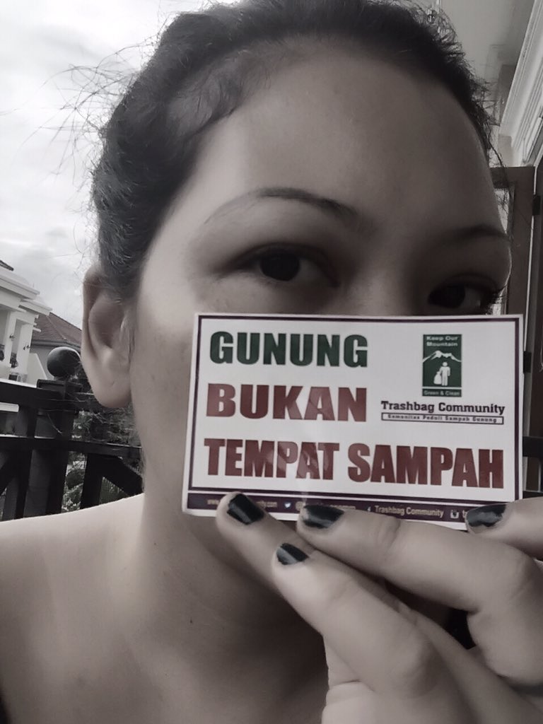 Gue setuju sama ini. Gunung BUKAN tempat sampah. Lo? @Trashbagcomm #katamel #tinjumusuhalam