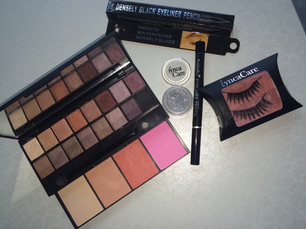 lyncaCare's tweet photo. Cosmetics Makeup @lyncaCare .. Create "Sparkling Smokey" Eyemakeup with these products. #sgmua https://t.co/40FbQvMa6Q