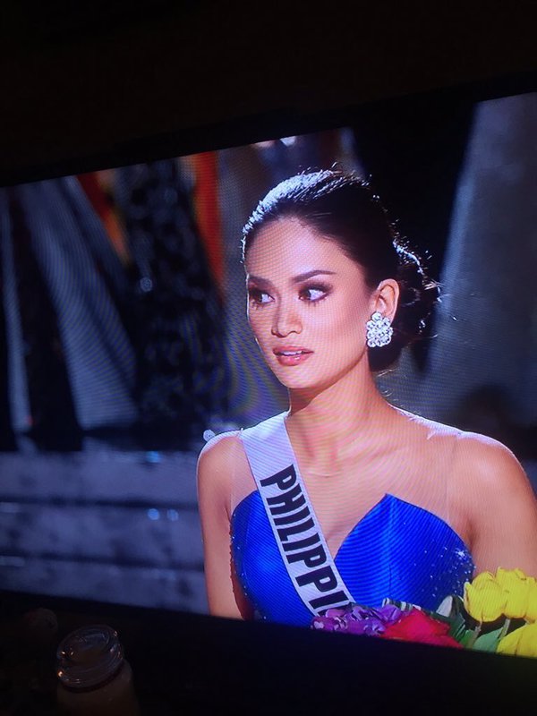 atedobnes's tweet image. Cuando pasas un examen sin haber estudiado #MissUniverse2015