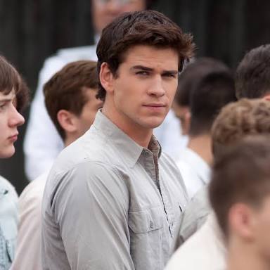 preferequal's tweet image. Gale Hawthorne
bonitao irrelevante
apenas observa a crush beijando outras bocas