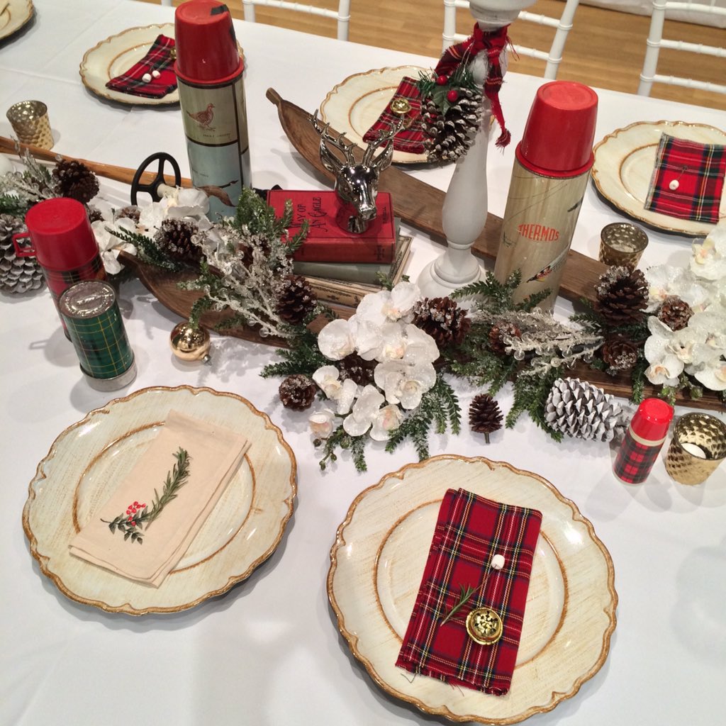 The Christmas decor by <a href="/vintageorigami/">yuriko</a> at <a href="/oranjfitness/">Oranj Fitness</a> circa 2014