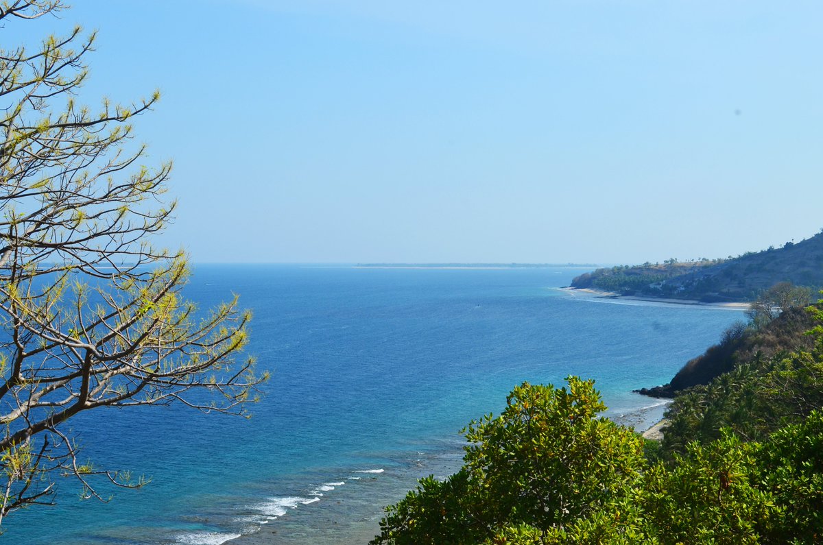 exploresolocom's tweet photo. Pantai Vulkanik Nipah

@indtravel #PesonaIndonesia #SaptaNusantara #ExploreLombok https://t.co/dobuMVVeAw