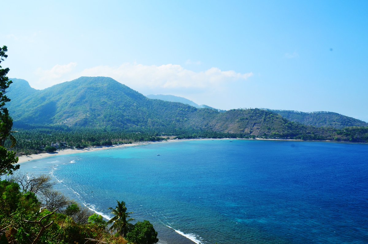 exploresolocom's tweet photo. Pantai Vulkanik Nipah

@indtravel #PesonaIndonesia #SaptaNusantara #ExploreLombok https://t.co/AvOPb4bmaB