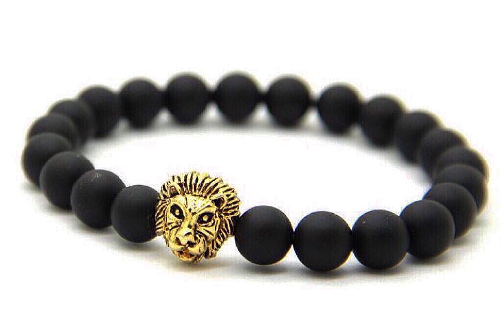 ShopSavannah's tweet image. #SaveTheLions In Style!🎉 Treat Yourself To Our Hand-Crafted Bracelets Today!🔥
Shop: SavannahCo.com 🐾