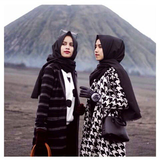 Ootd hijabku by <a href="/ameliaelle/">amelia martin</a> and <a href="/aghniapunjabi/">Aghnia Punjabi</a> .