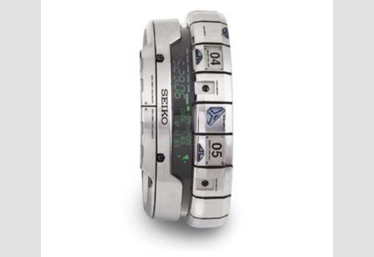 TechCOMMUNITY's tweet image. It's probably going to be near impossible to tell time on these #watches. Who cares? | #Design | #WearableTech