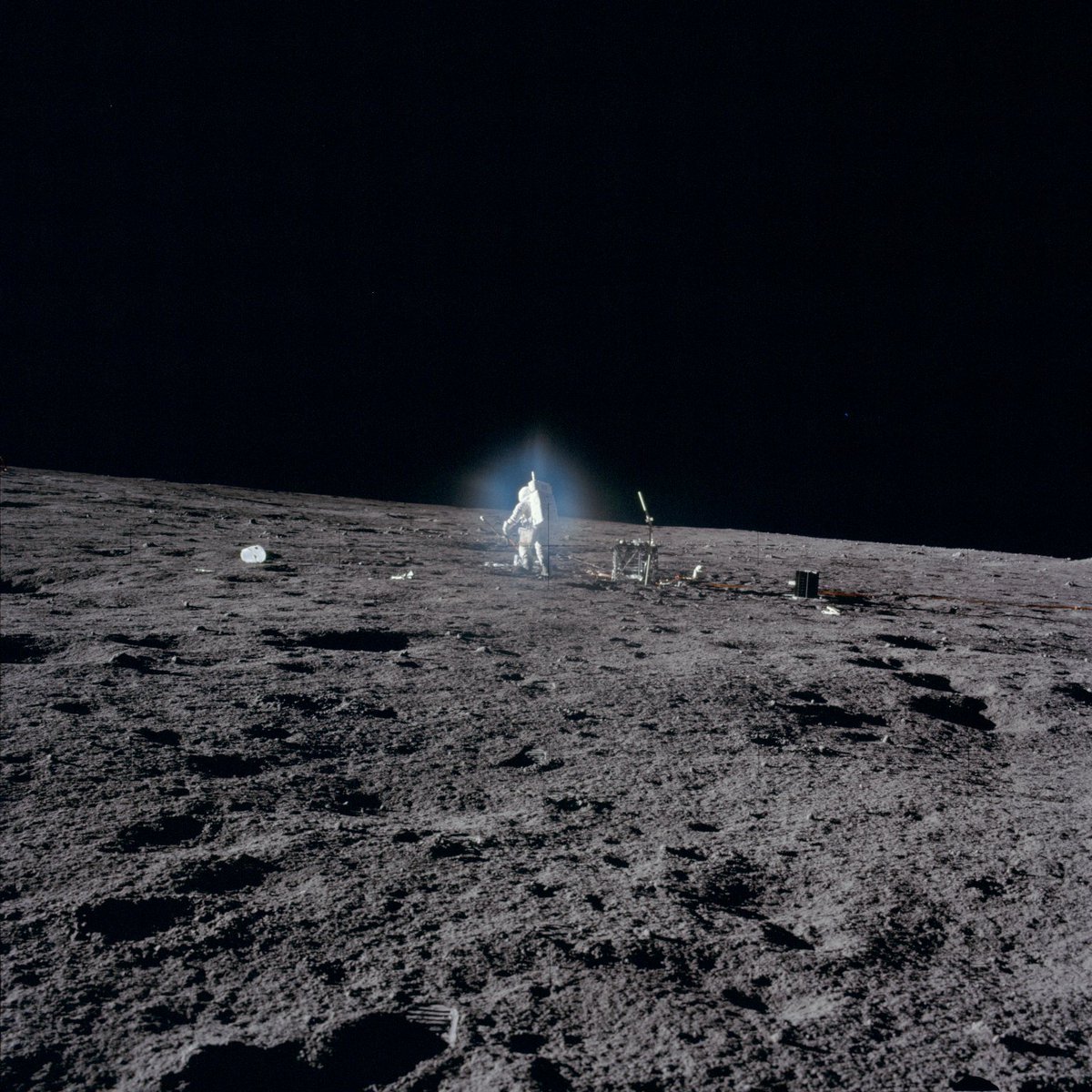 Rainmaker1973's tweet photo. The Apollo 12 crew's casual photography looks like space age instagram https://t.co/tzm8VTWQhE https://t.co/AqaPvRrDTX